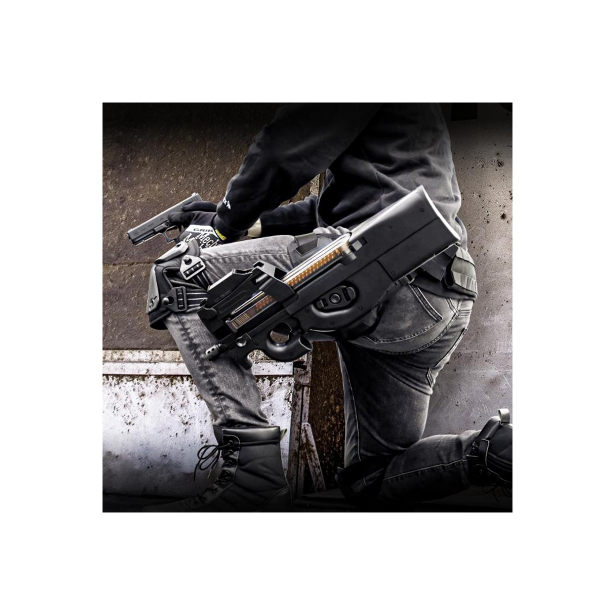 東京マルイ製P90 赤色 クイックホルスター付き 東京マルイ製P90 赤色